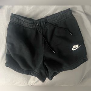 XS Nike snorts